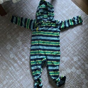 Baby bunting Patagonia suit 12-18 months prefect for cold weather walks :)